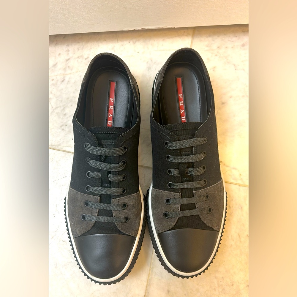 ♦️🖤 Like-New Men’s Prada Stratus Sneakers – Luxury Style, Unmatched Comfort!